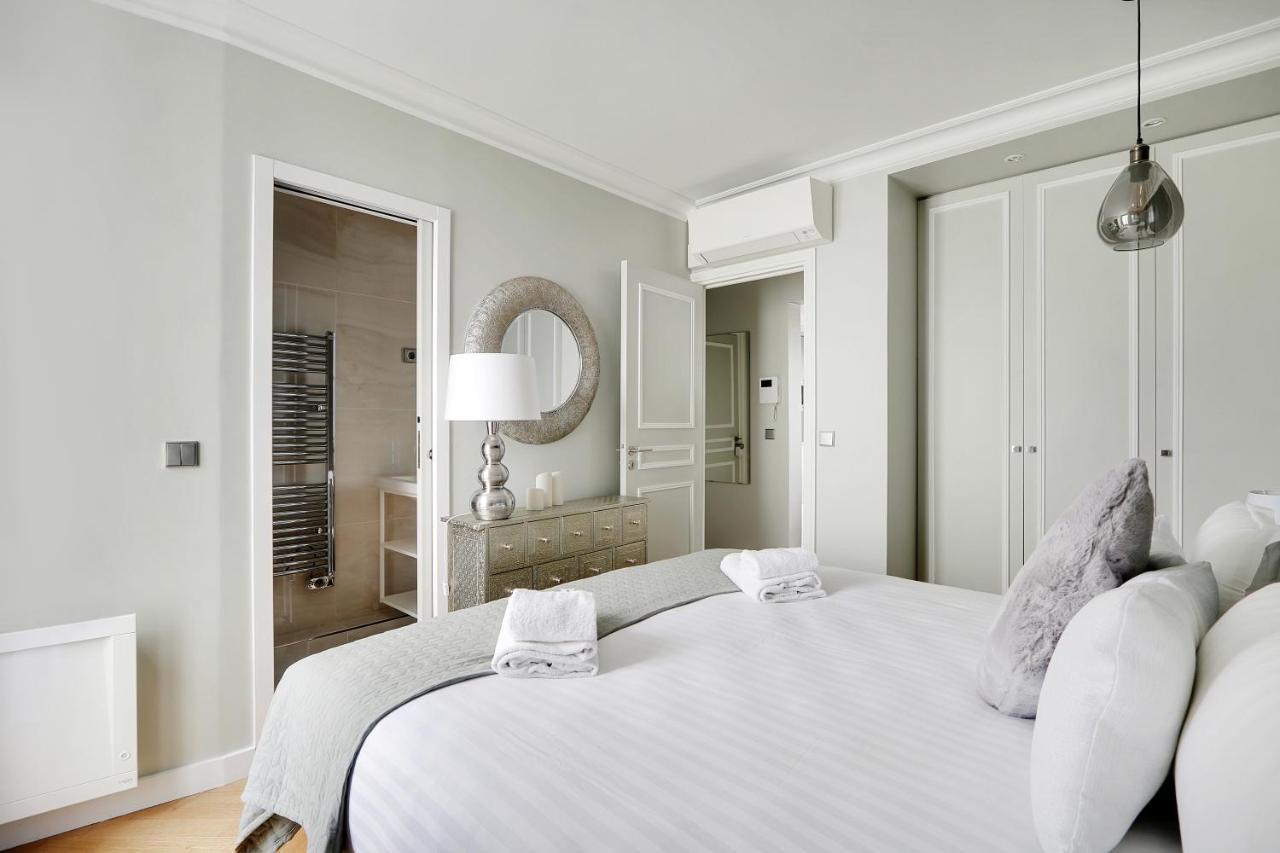Pick A Flat'S Apartments In Montmartre - Rue Lepic Paris Exterior photo