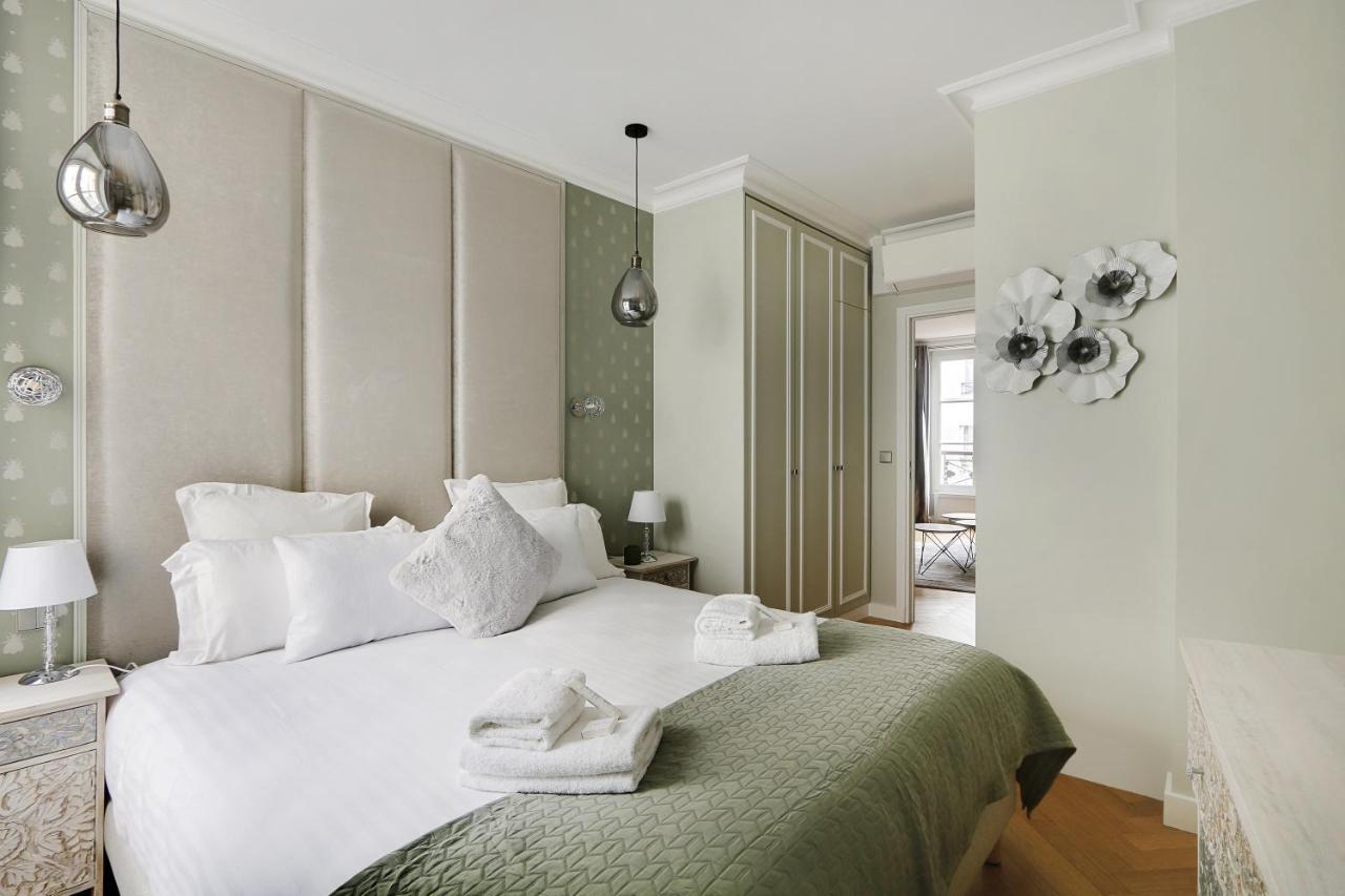 Pick A Flat'S Apartments In Montmartre - Rue Lepic Paris Exterior photo