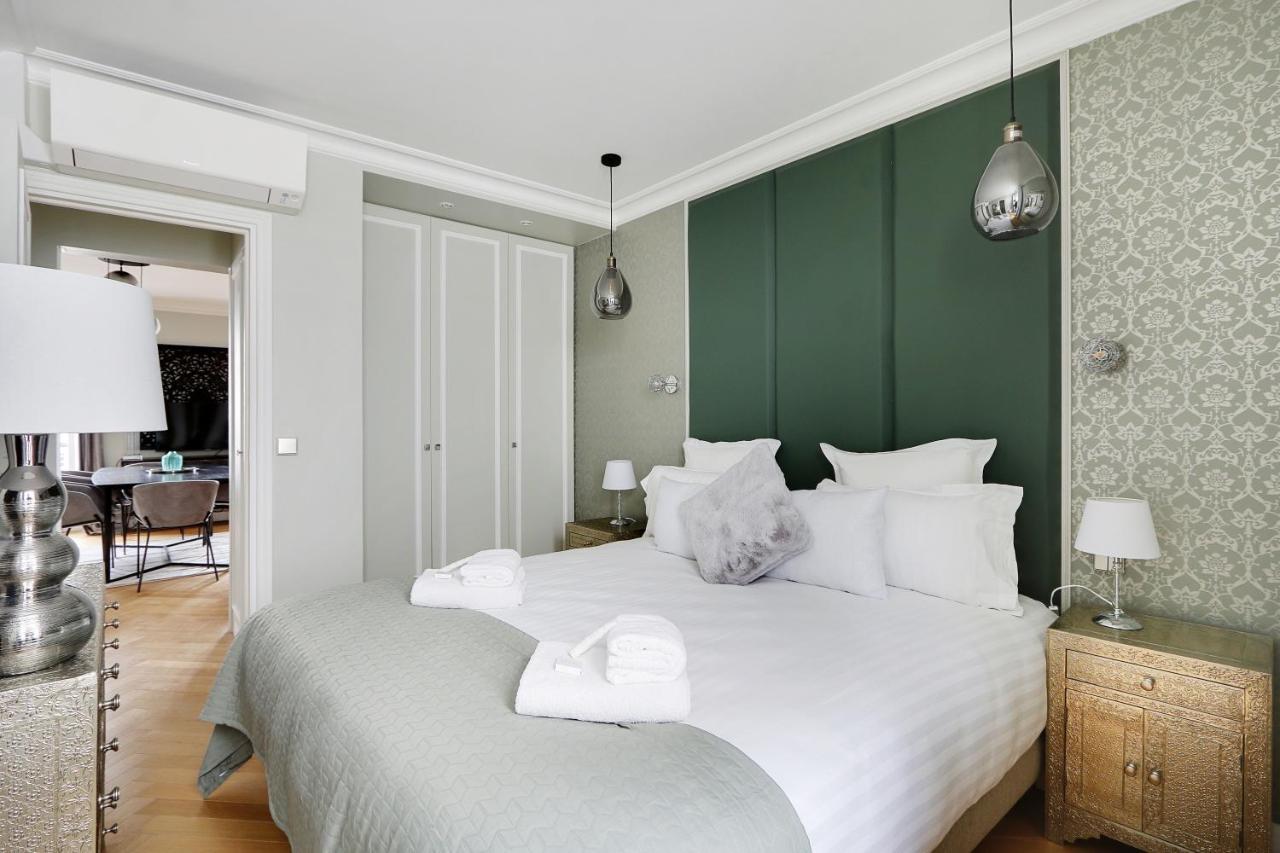 Pick A Flat'S Apartments In Montmartre - Rue Lepic Paris Exterior photo