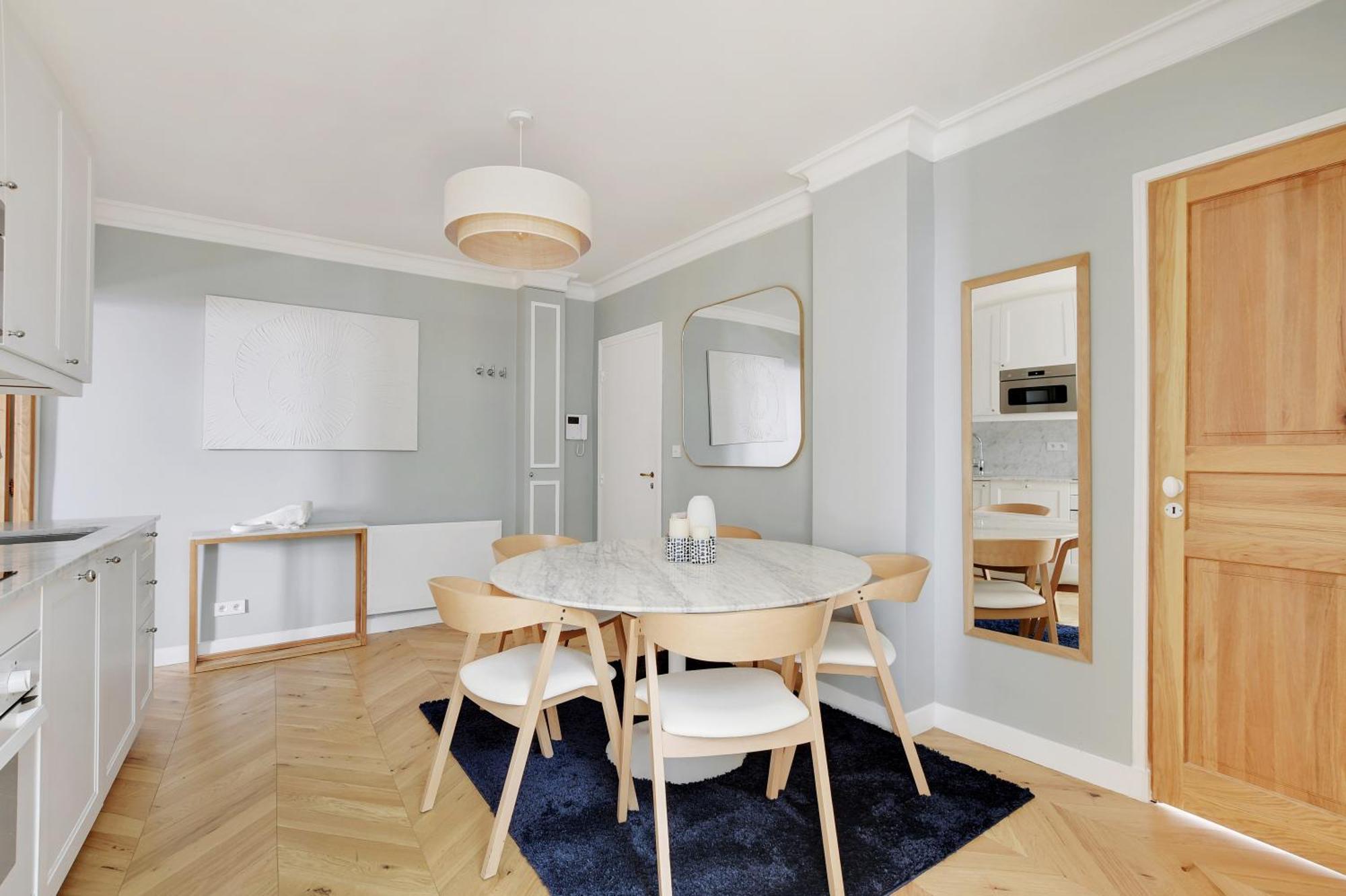 Pick A Flat'S Apartments In Montmartre - Rue Lepic Paris Exterior photo
